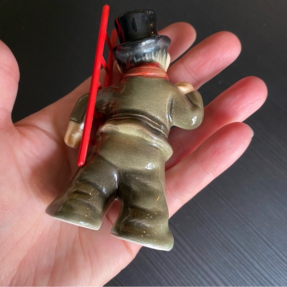 4 Vtg Goebel Christmas Figures Nutcracker Sledding Boy Chimney Sweep Girl Star - Picture 7 of 10